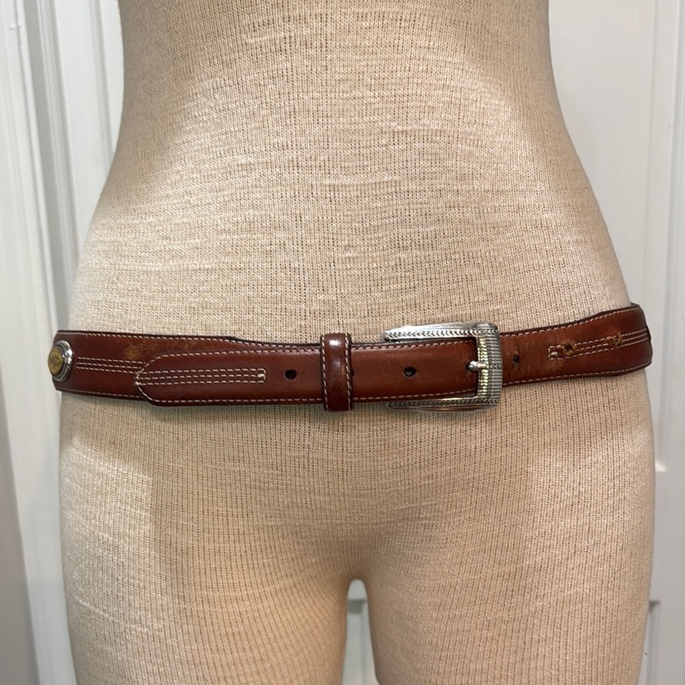 Onyx by Brighton sz 44 brown leather belt with fish detail